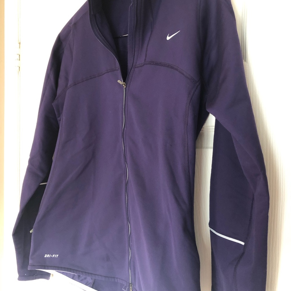 Nike Dri-Fit Running Jacket - Picture 5 of 7